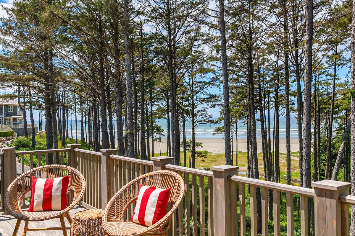 Beautiful ocean view from deck