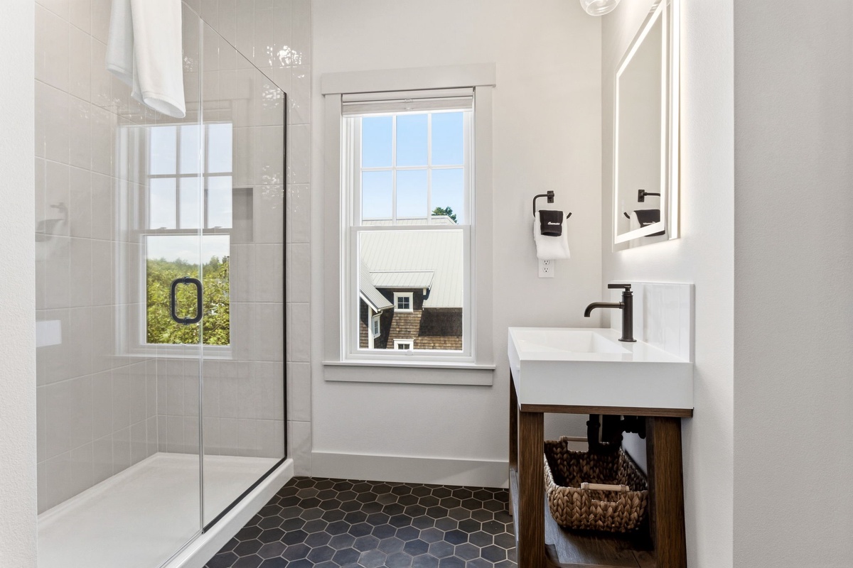 Full bathroom