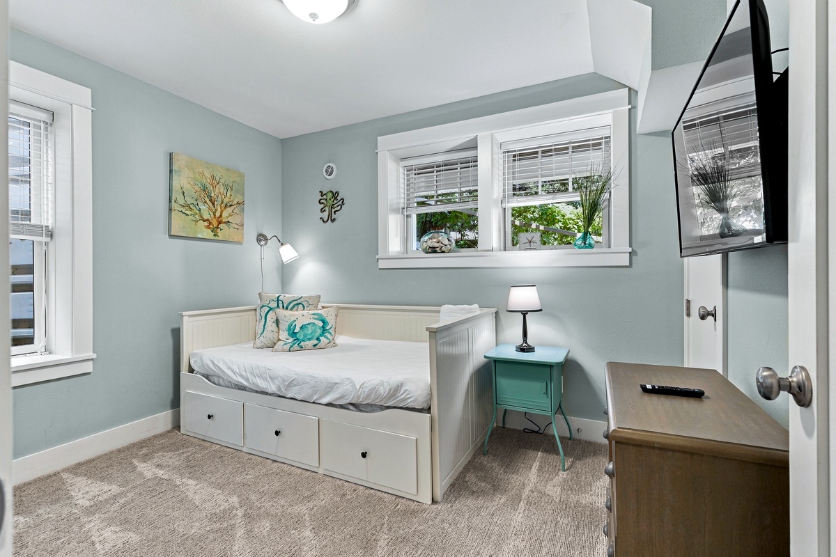 Guest twin with trundle room