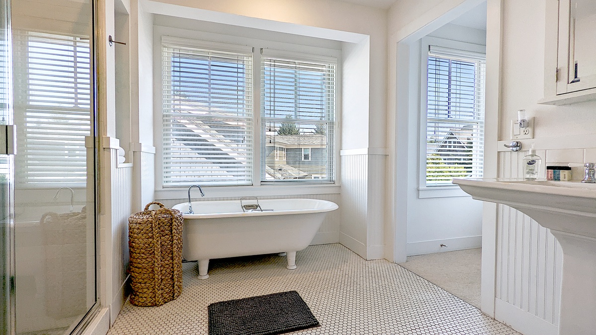 Relax and unwind in the clawfoot tub
