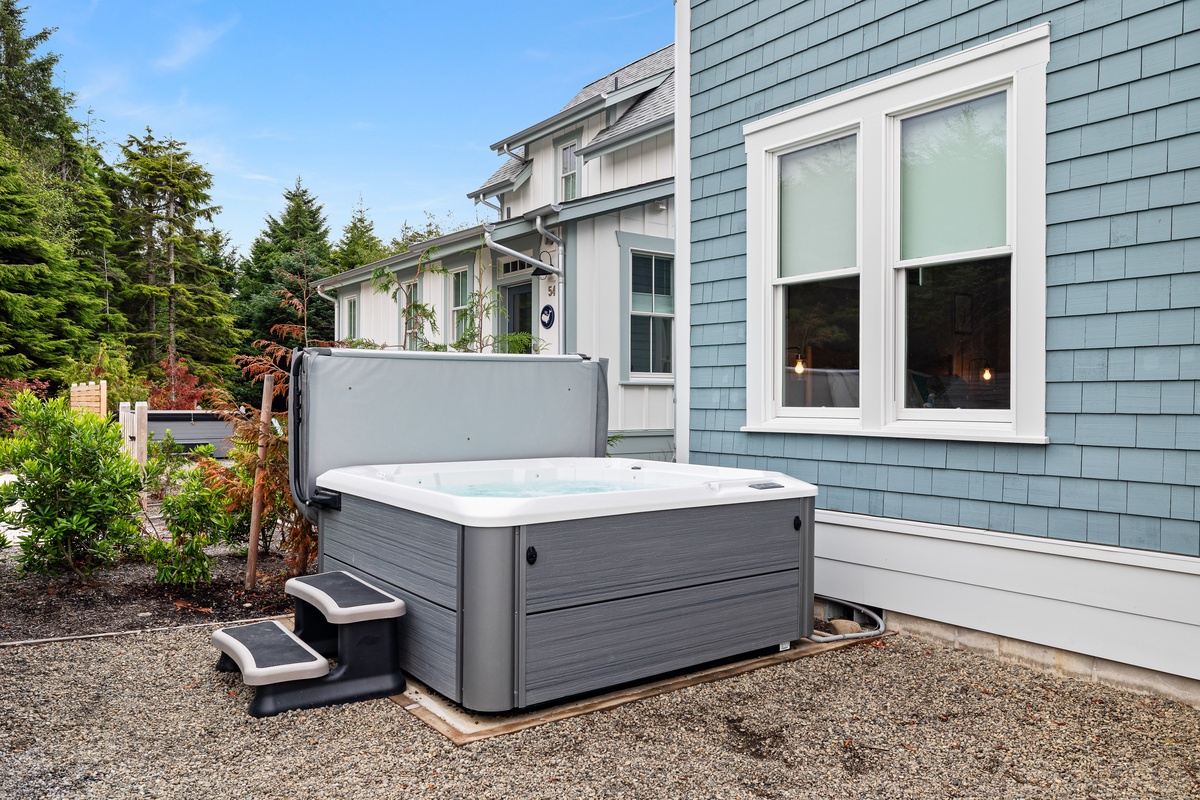 Private hot tub