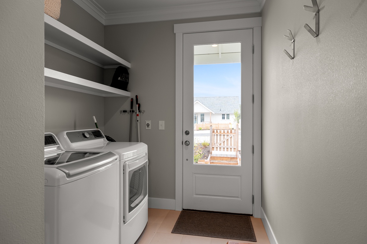 Mudroom and laundry