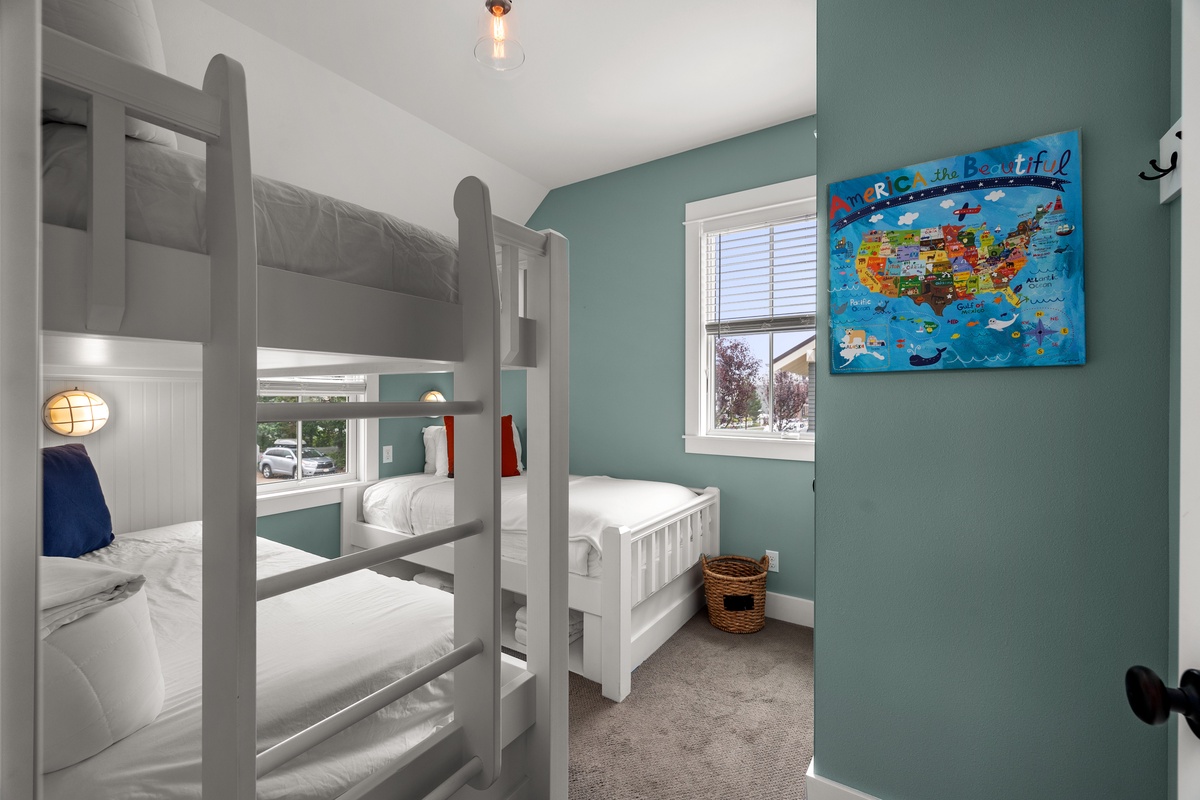 Guest house bunk bedroom
