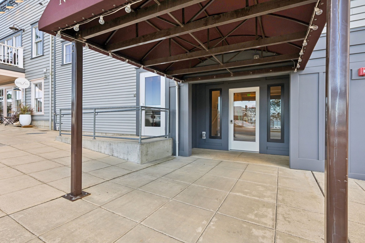 North Market Street Lofts entry