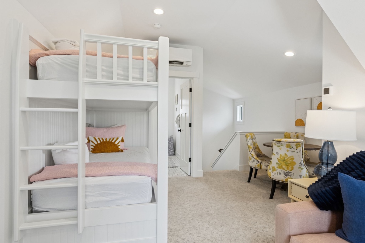 Third level bonus loft
