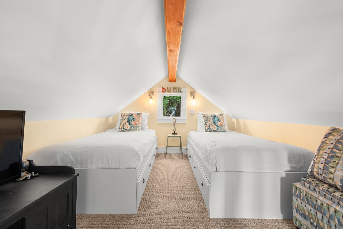 twin beds in the loft