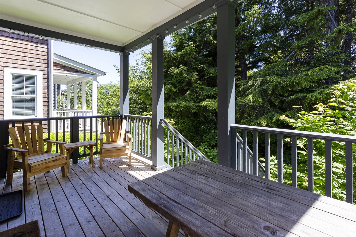 outdoor covered seating