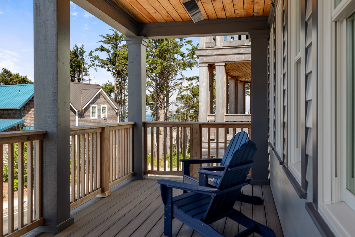 Deck off the primary bedroom