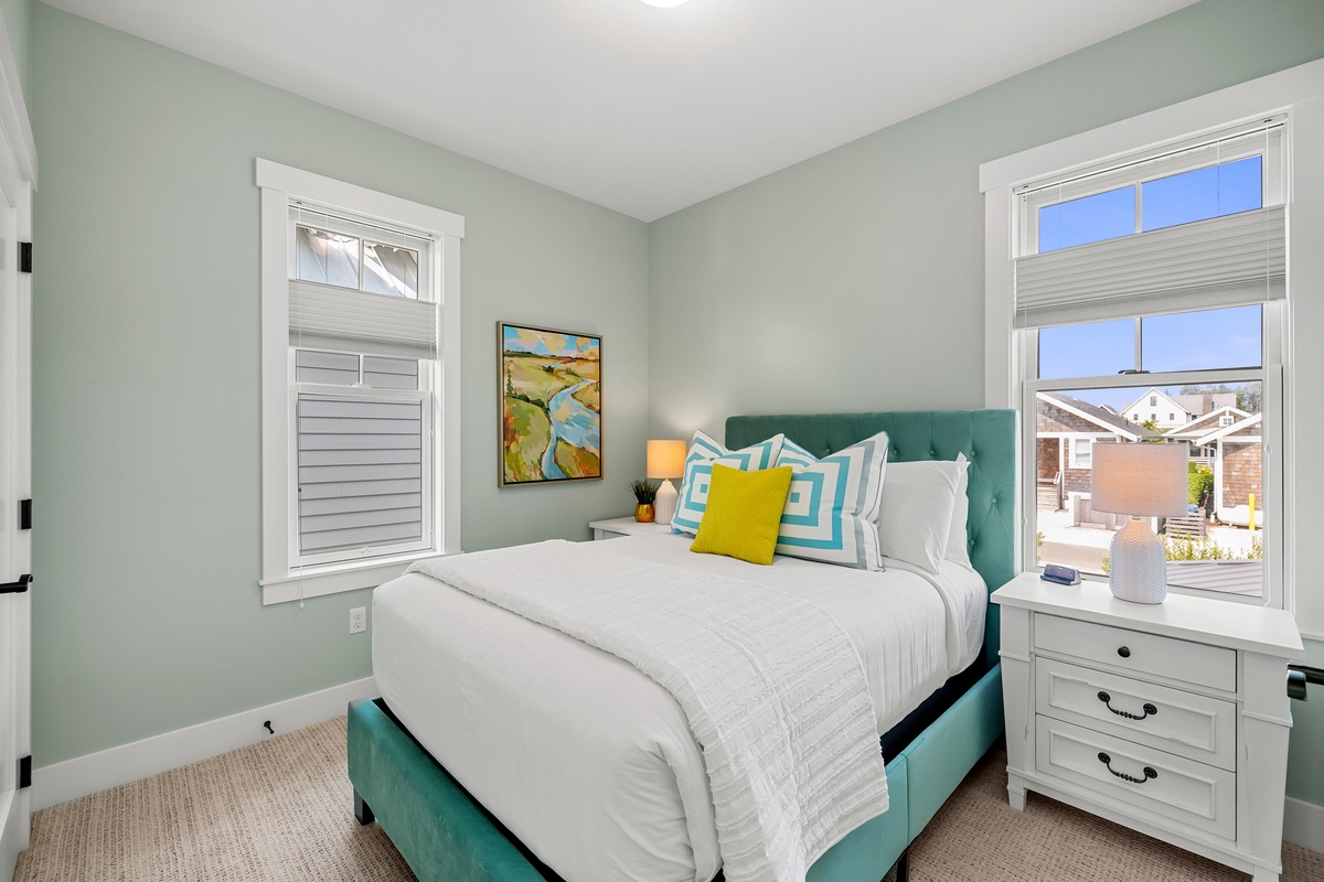 Guest queen bedroom is perfect for a restful nights sleep