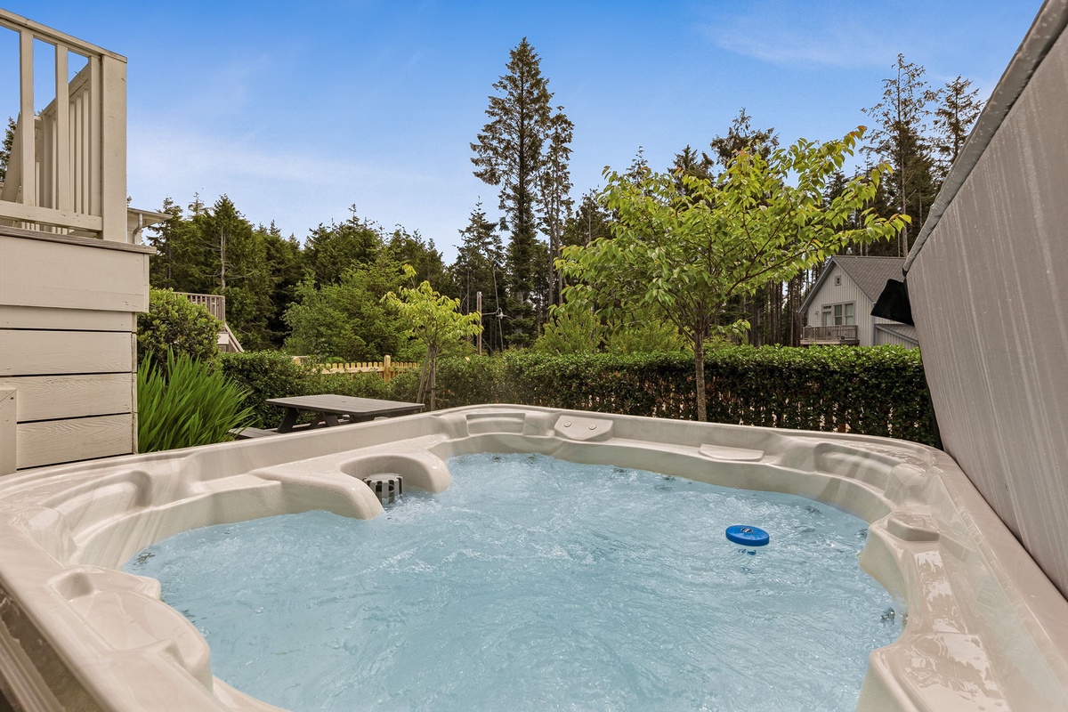 Hot tub in serene back yard
