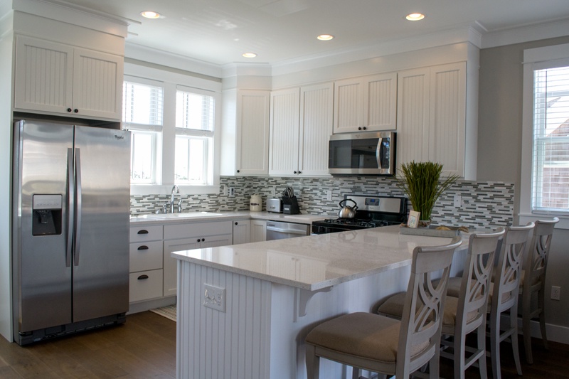 Kitchen and dining area