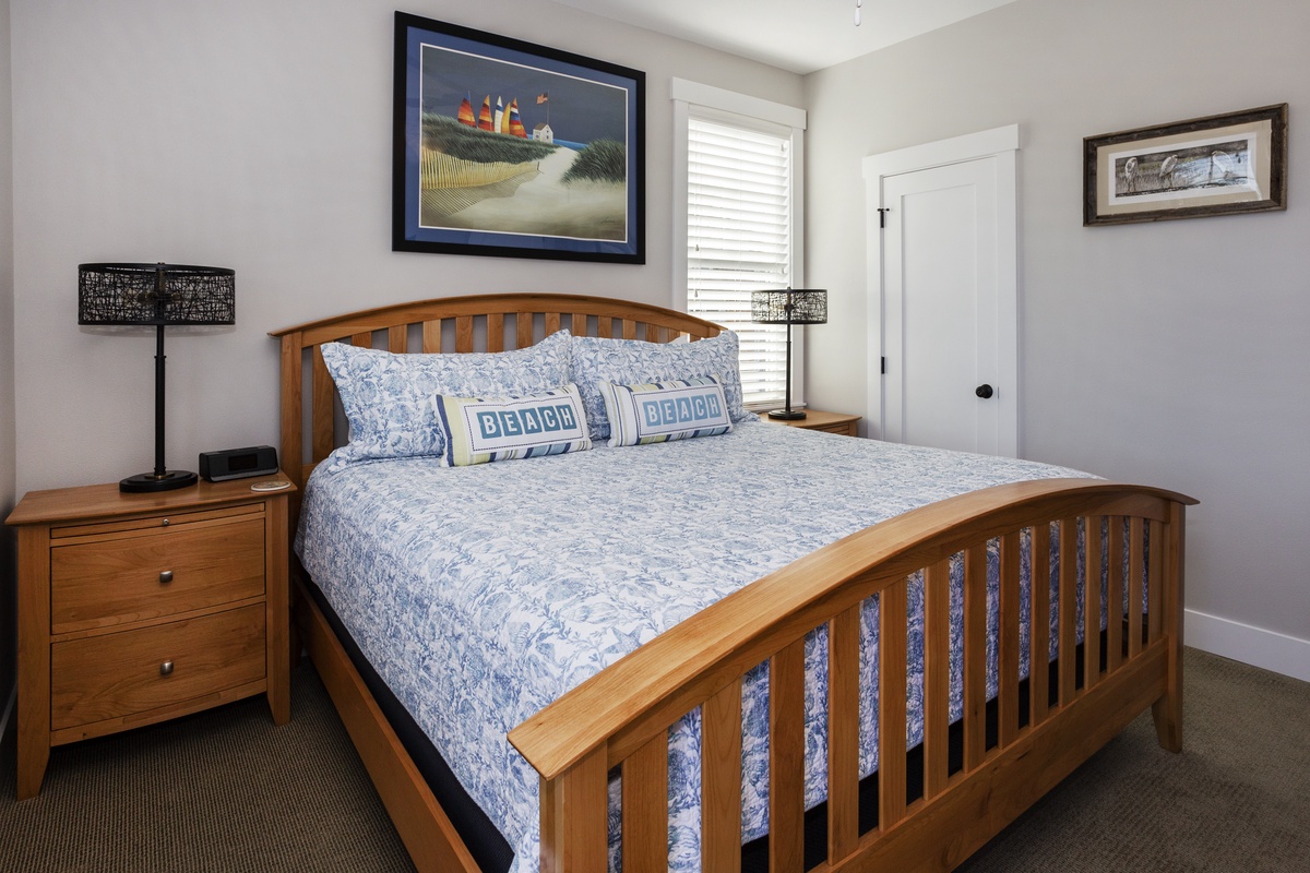 Second floor primary bedroom