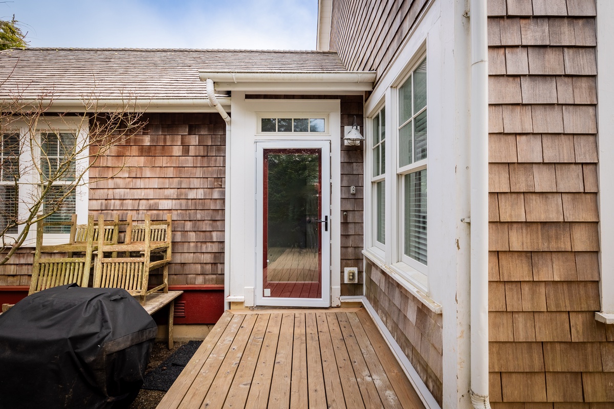 Easy access to the backyard