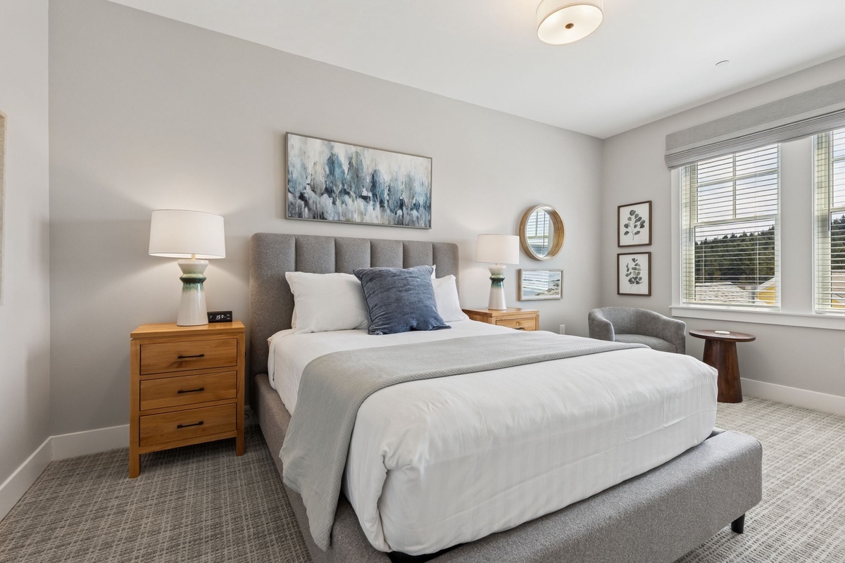 Guest bedroom