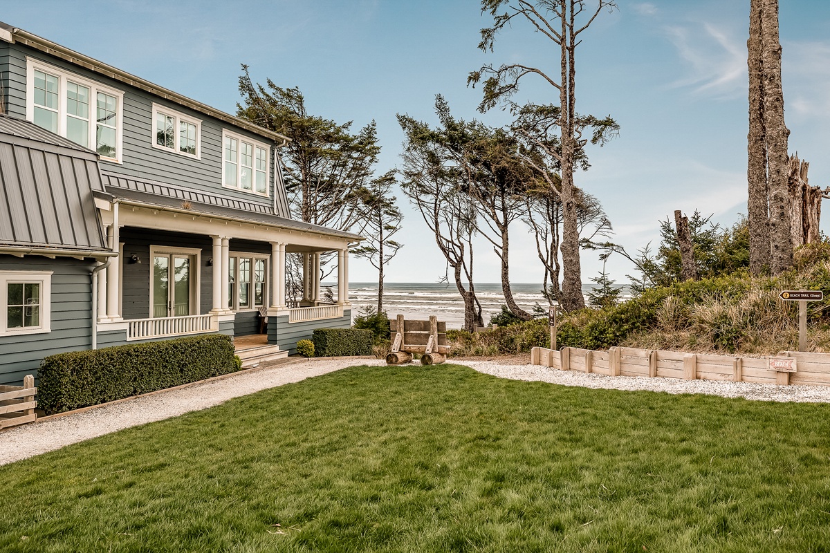 Relax at Overlook Park and soak in the ocean views