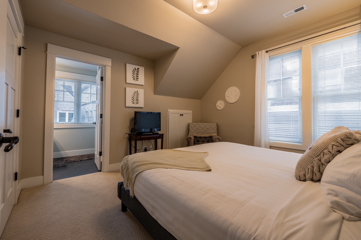 Primary bedroom with ensuite bathroom