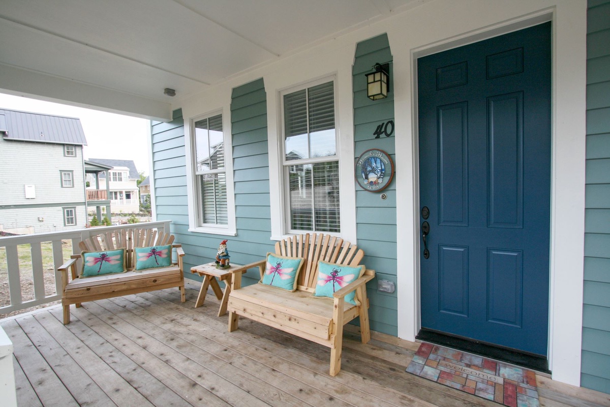Front Porch with outdoor bench seating