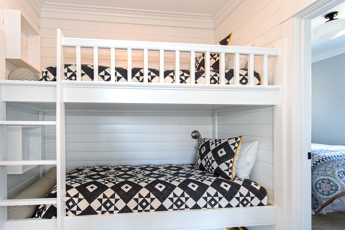 Second floor xl twin bunk bed