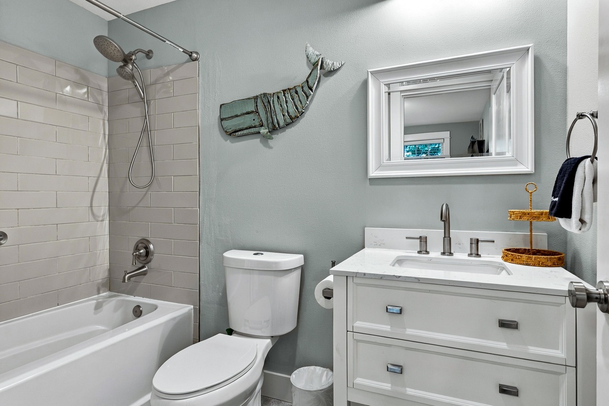Attached full bathroom