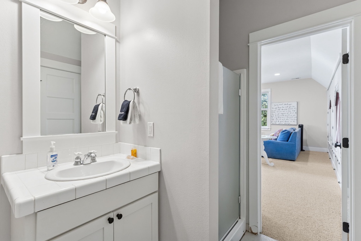 Full bathroom