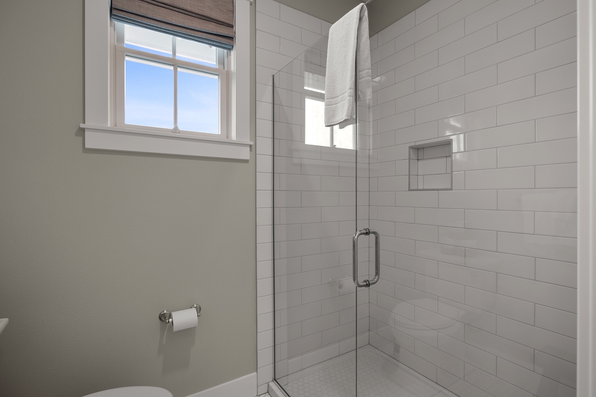 Ensuite bathroom walk-in shower