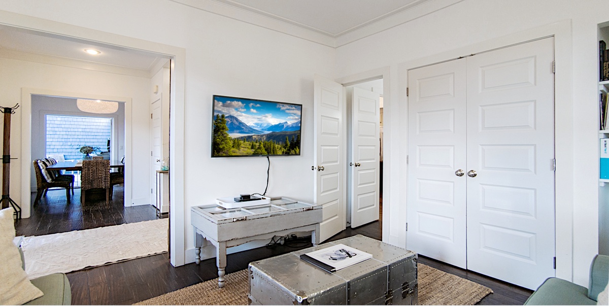 The reading room is equipped with Apple TV