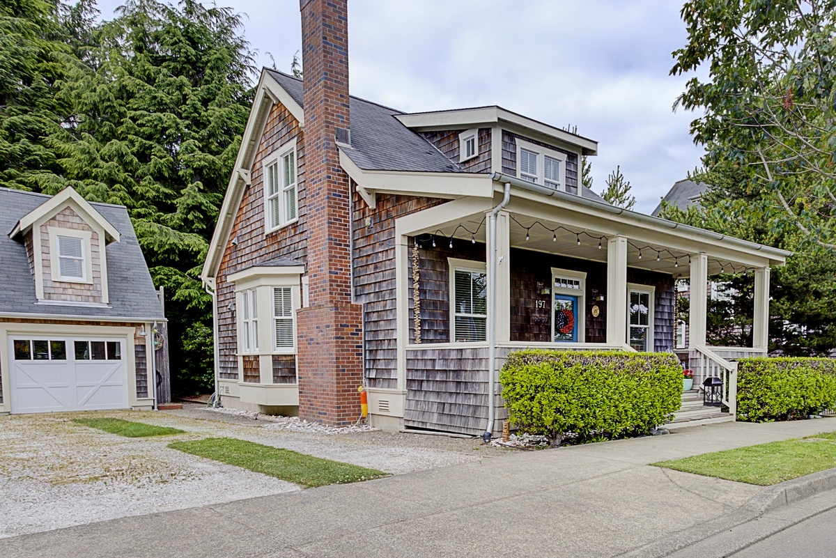 Large driveway provides off-street parking for up to 3 vehicles