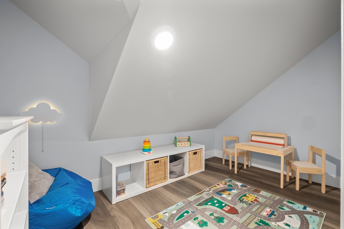 Additional kids playroom