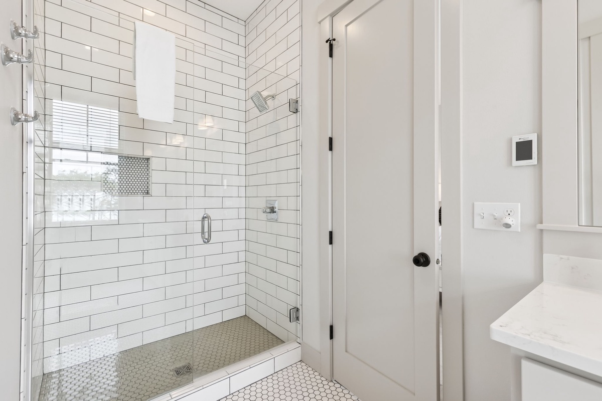 Primary ensuite bathroom