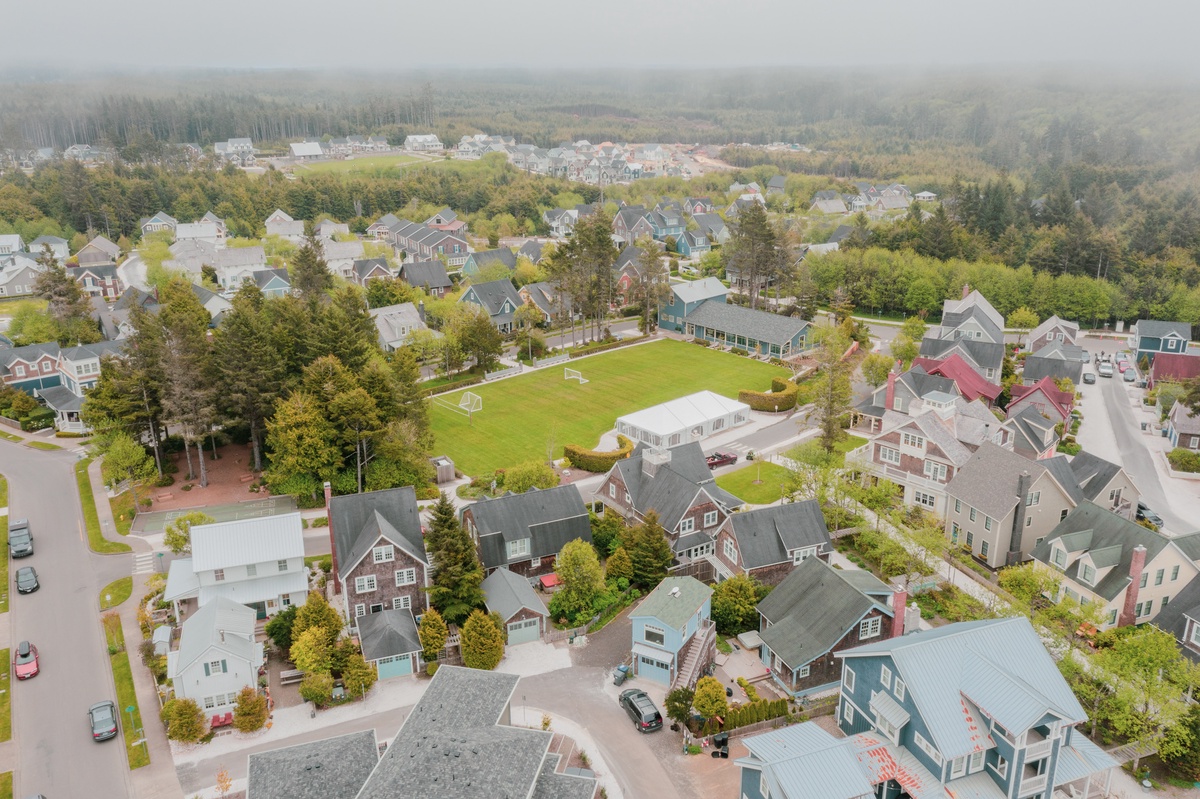 Neighborhood View