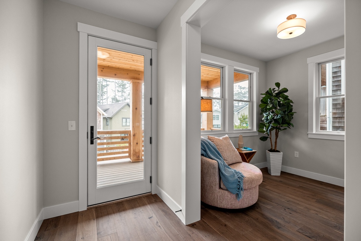 Second floor deck access