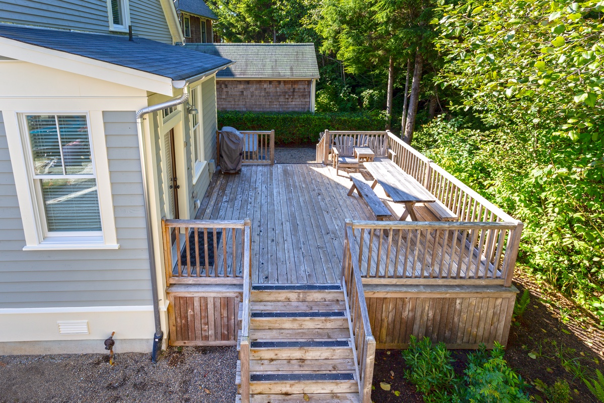 Large back deck