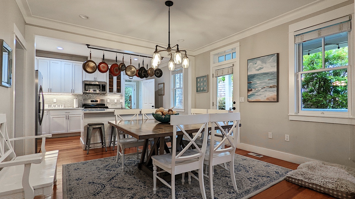 Private Indoor Basketball Court, HGTV Faces of Design