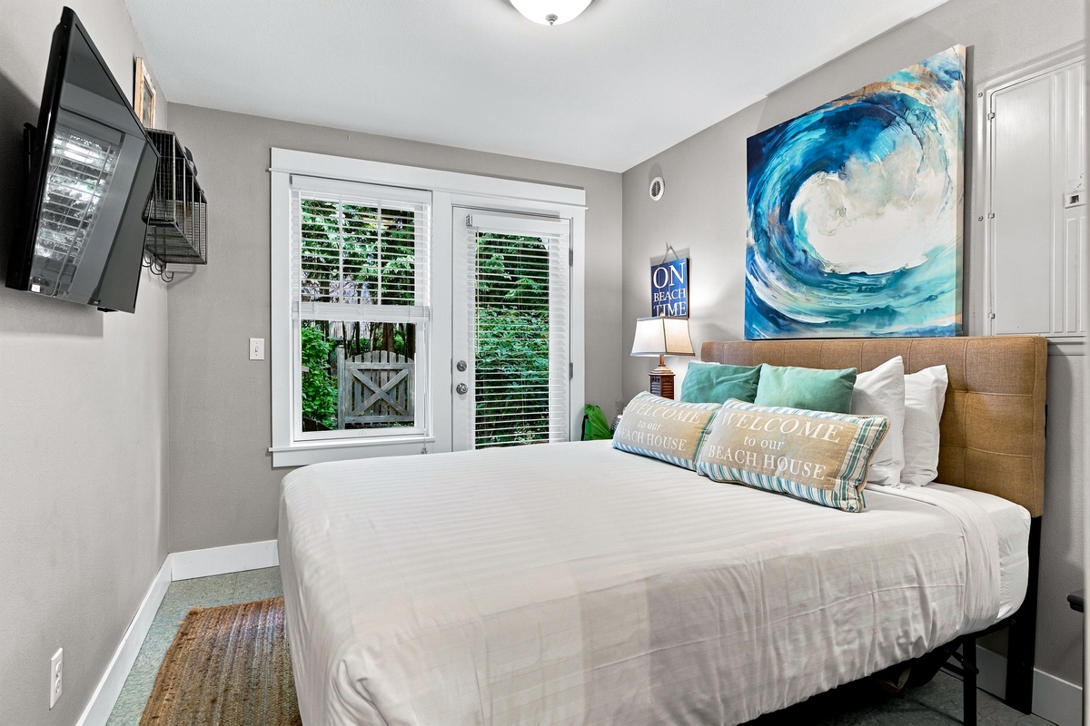 Guest queen bedroom with attached bathroom