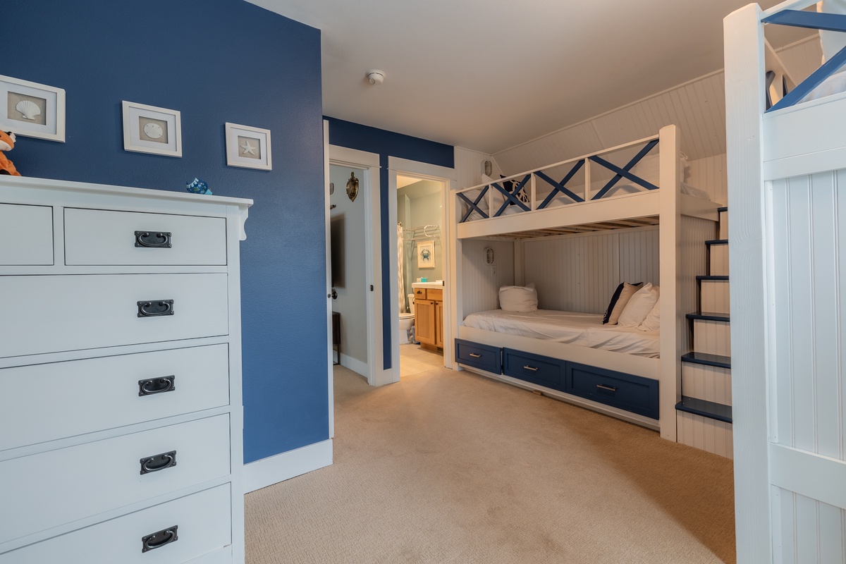 Bunk room with ensuite bathroom