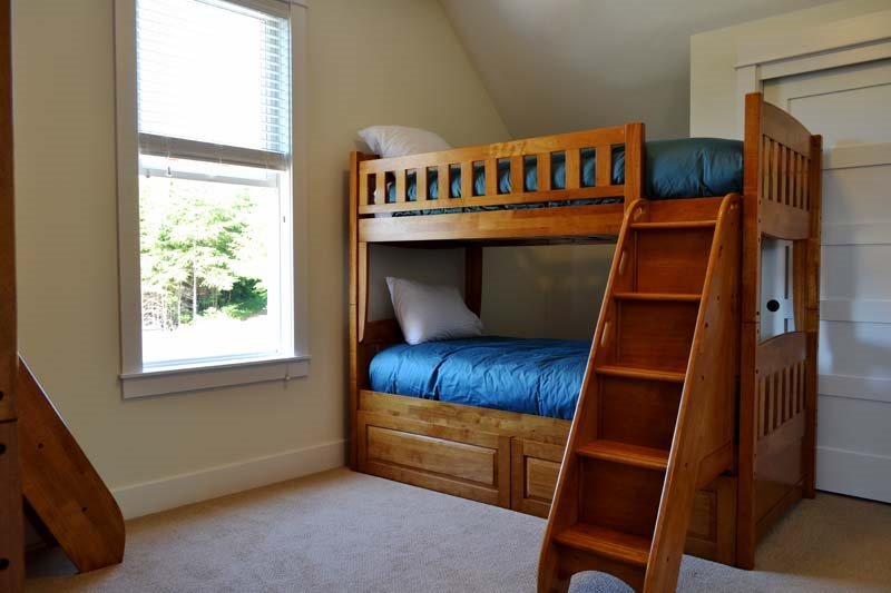 Bunk bedroom