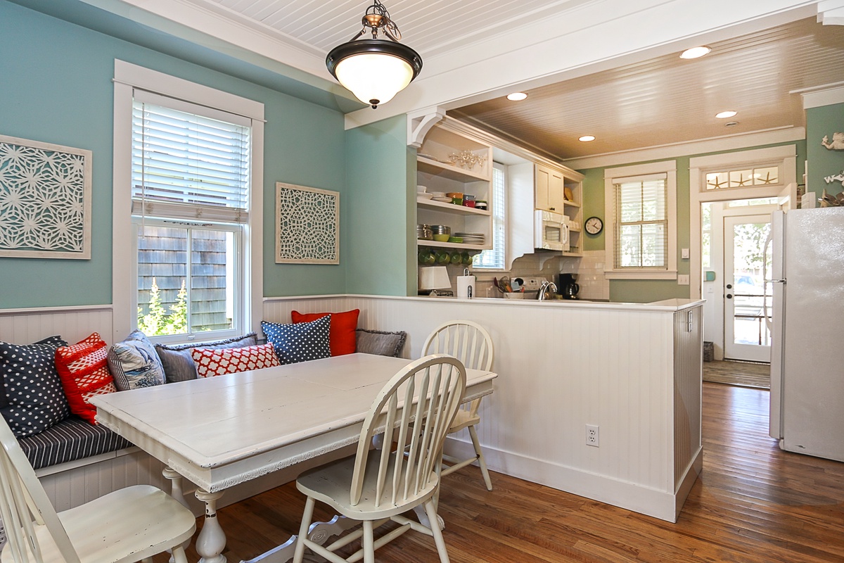 Dining nook with a table that seats six