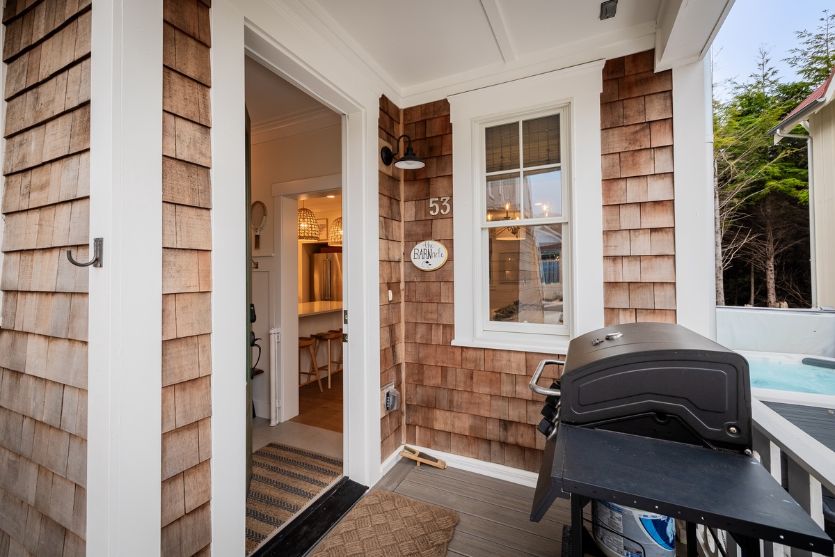 BBQ and rear entry to mudroom