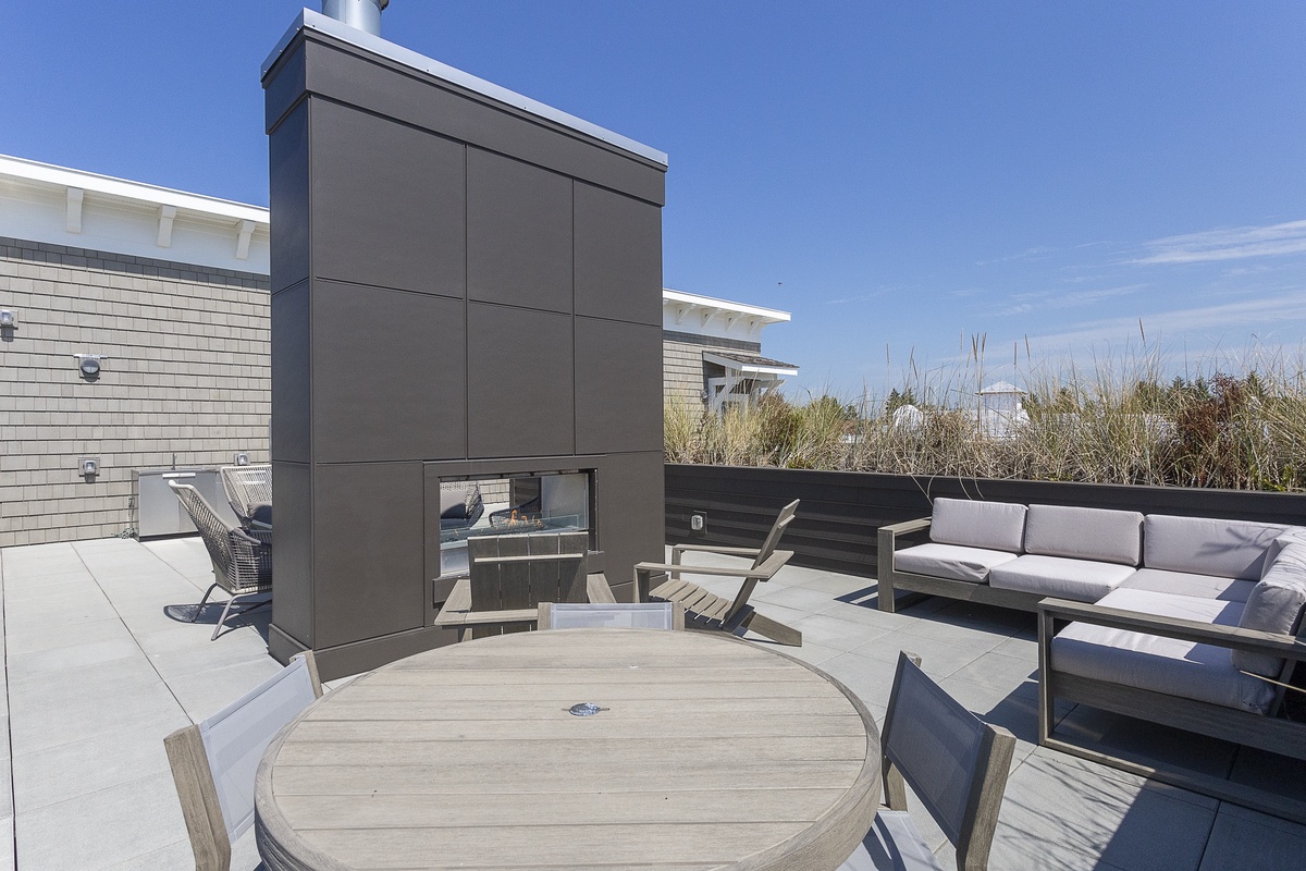 Rooftop fireplace