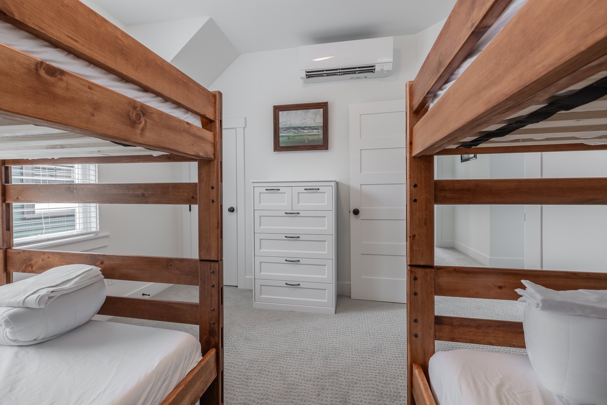 Bunk bedroom