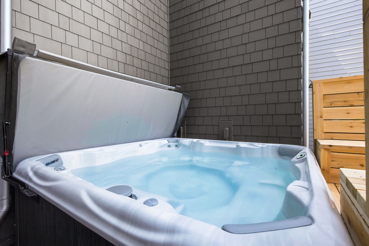 Hot tub