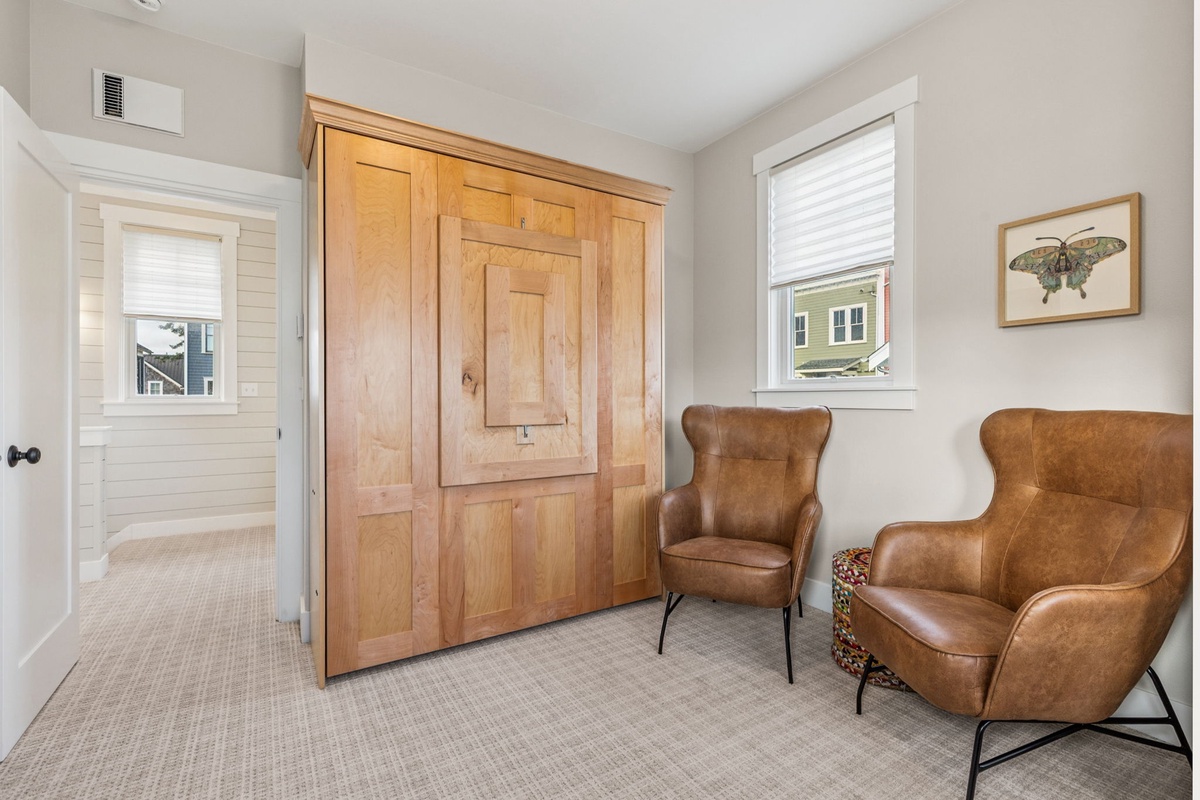 Queen Murphy bedroom