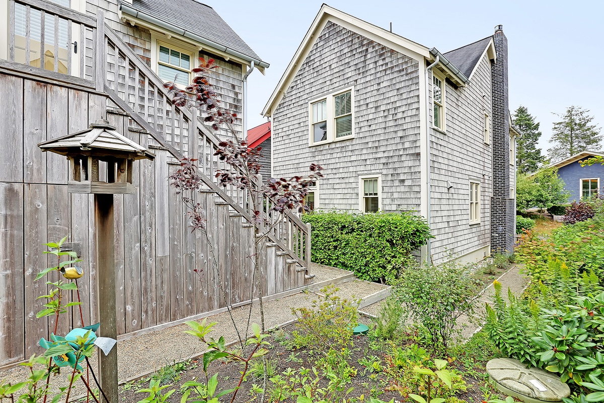 Carriage house above the garage