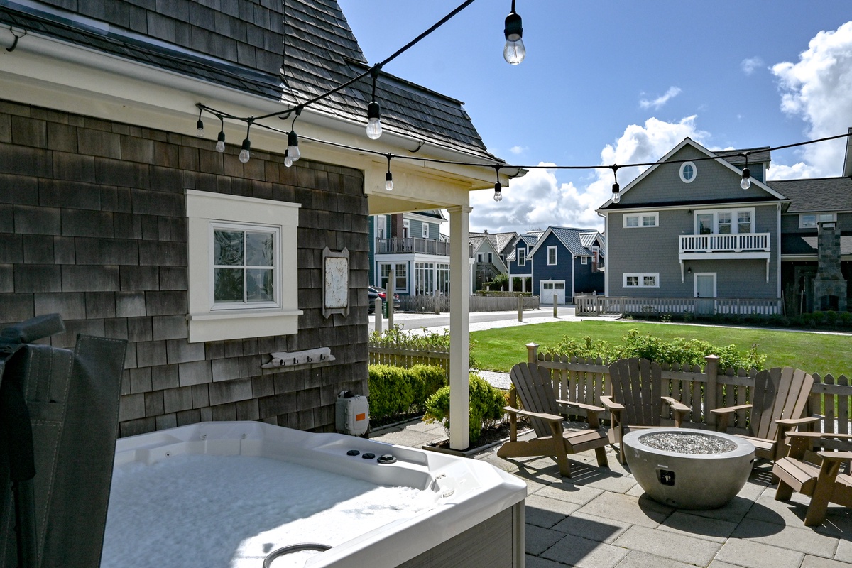 Private hot tub