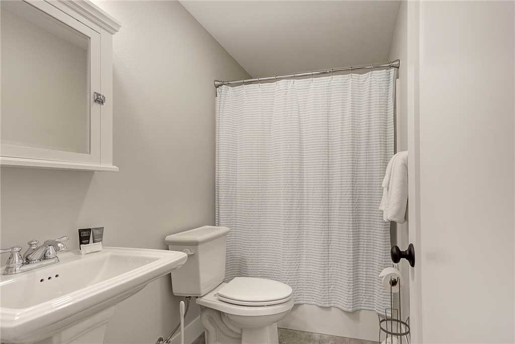 Lower level full bathroom