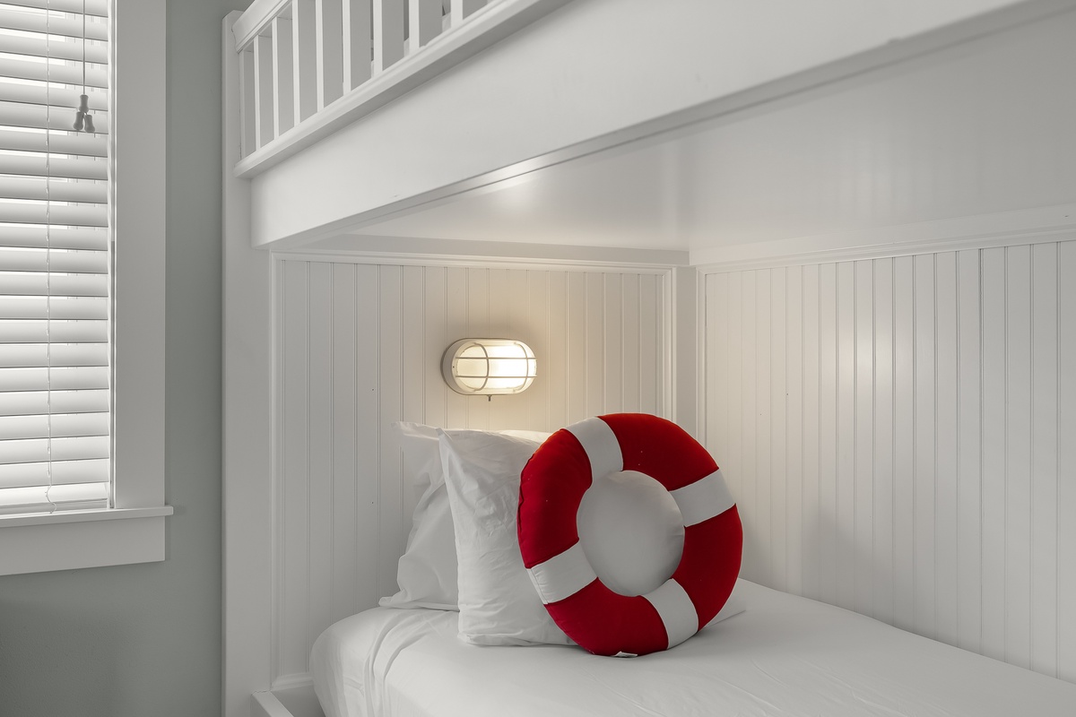 Individual Reading Lights in Bunks