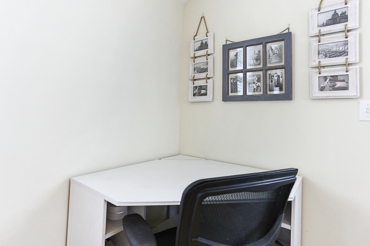 carriage house desk