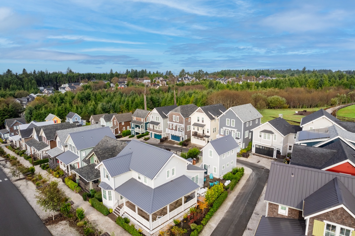 Coastal Retreat and Carriage House