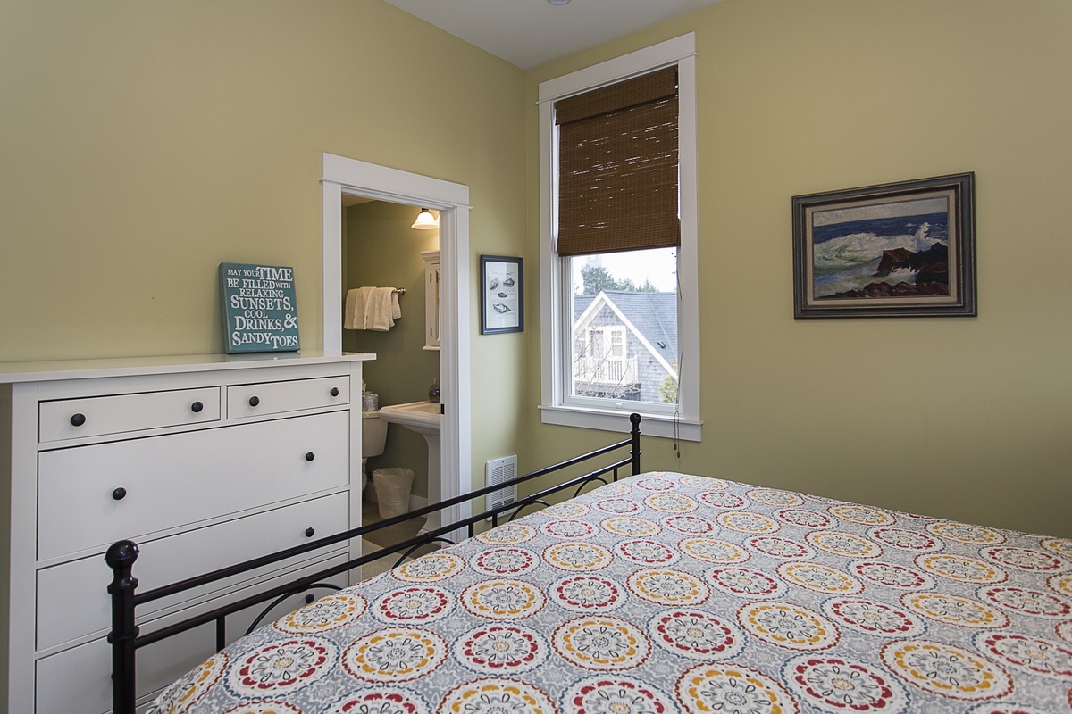 Private ensuite bedroom for added comfort