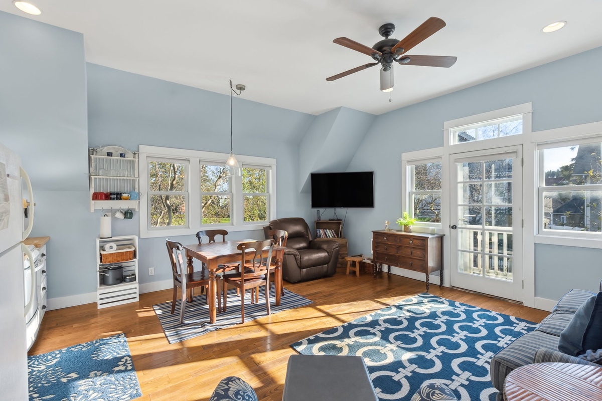 Living and Dining area with balcony